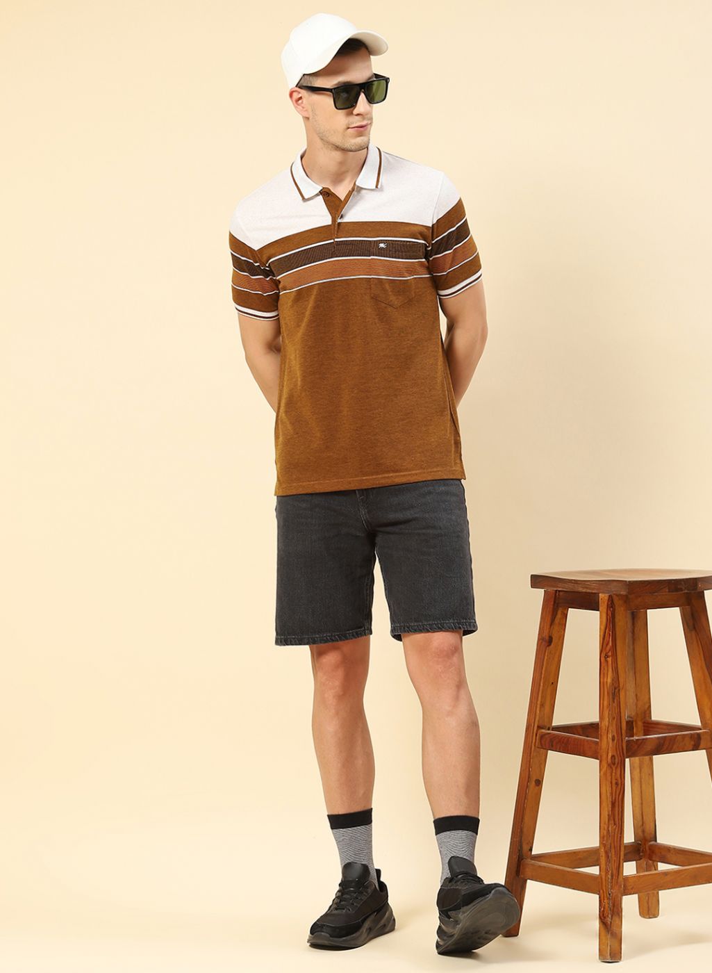 Men Brown Stripe T-Shirt