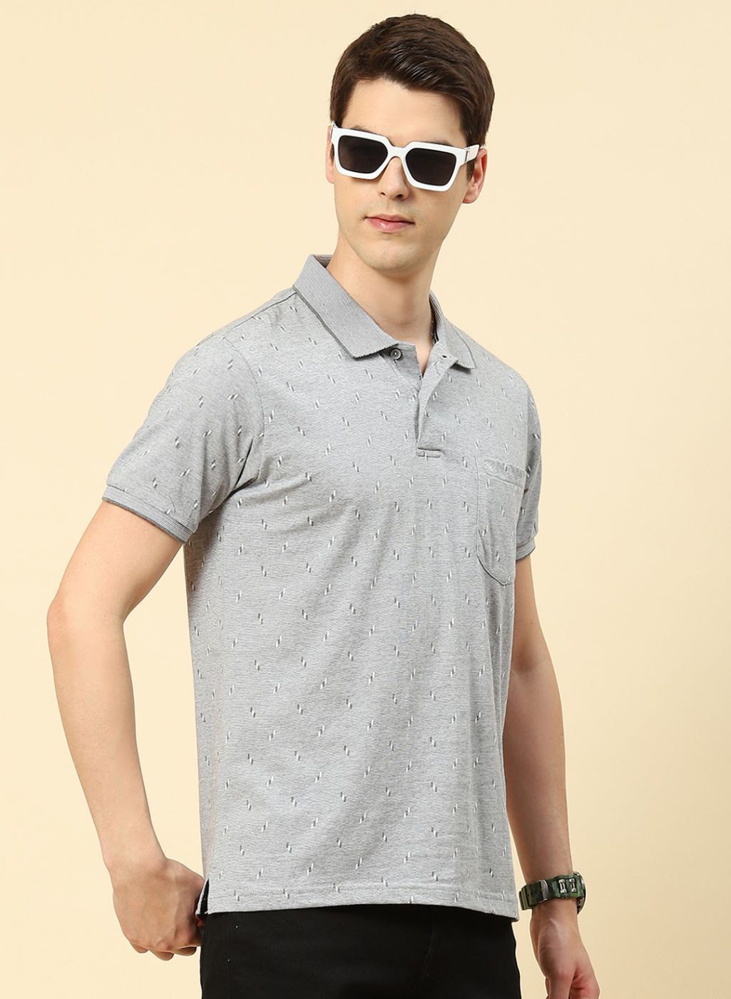 Men Grey Jaquard T-Shirt