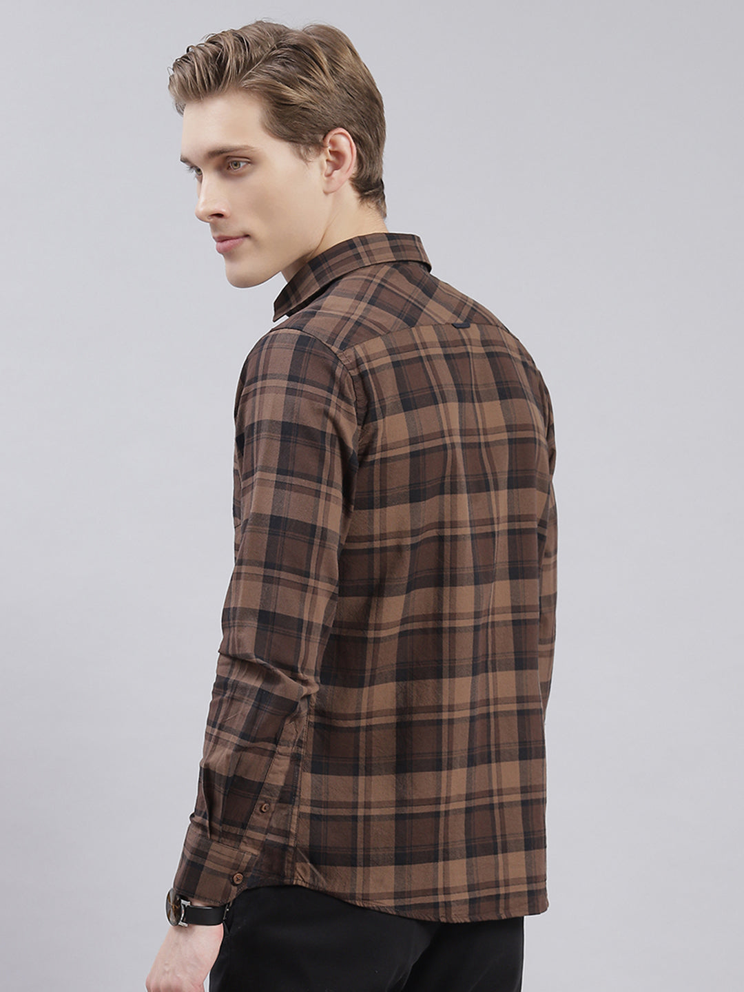 Men Brown Check Collar Full Sleeve Shirts