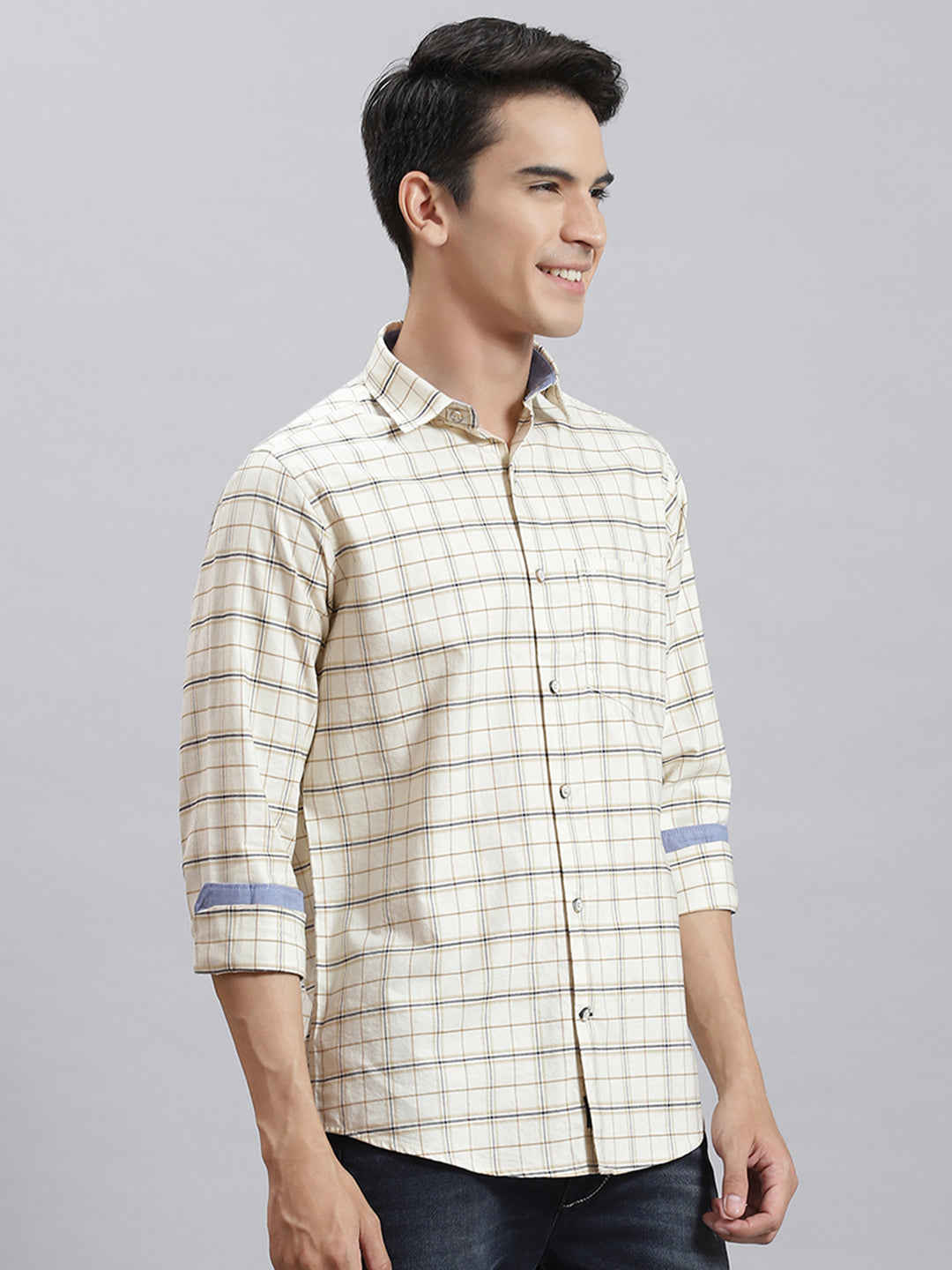 Men Off White Check Collar Full Sleeve Shirts