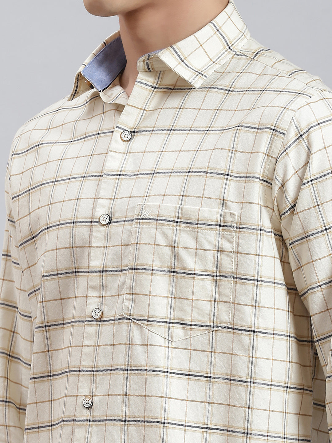 Men Off White Check Collar Full Sleeve Shirts