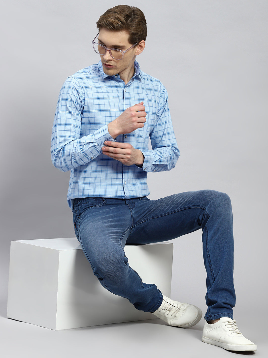 Men Blue Check Shirt