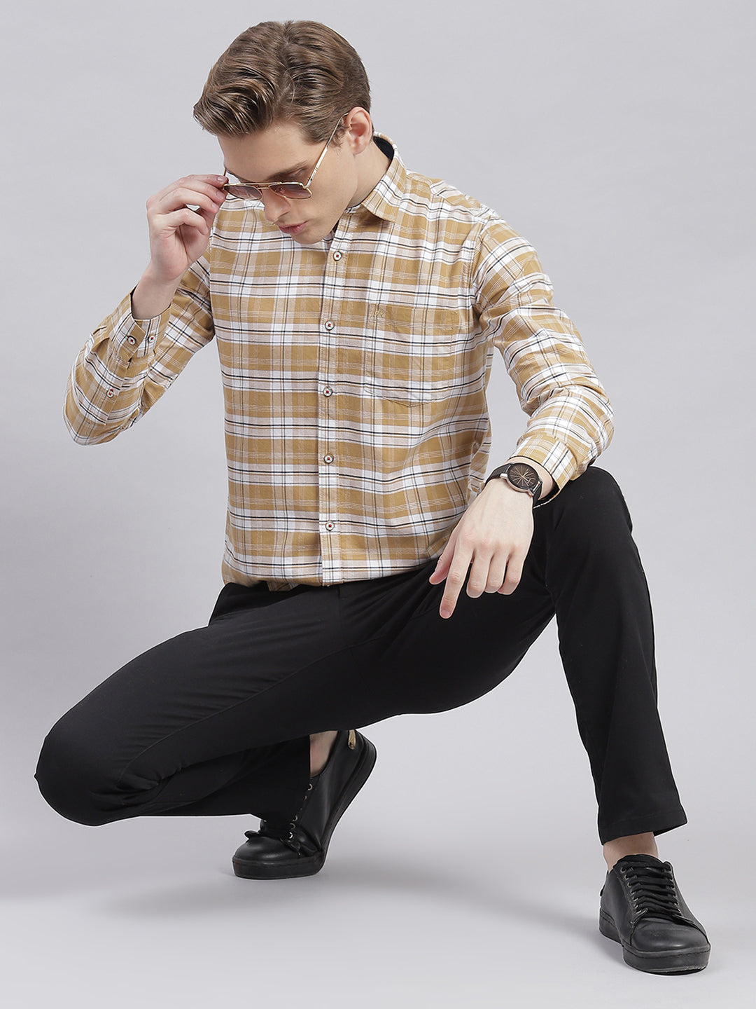 Men Beige Check Collar Full Sleeve Shirts