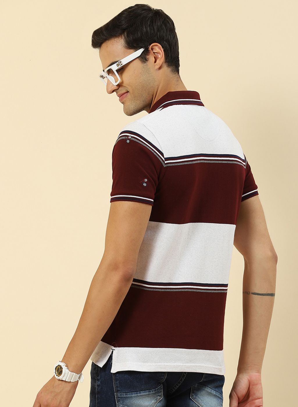 Men Maroon Jaquard T-Shirt