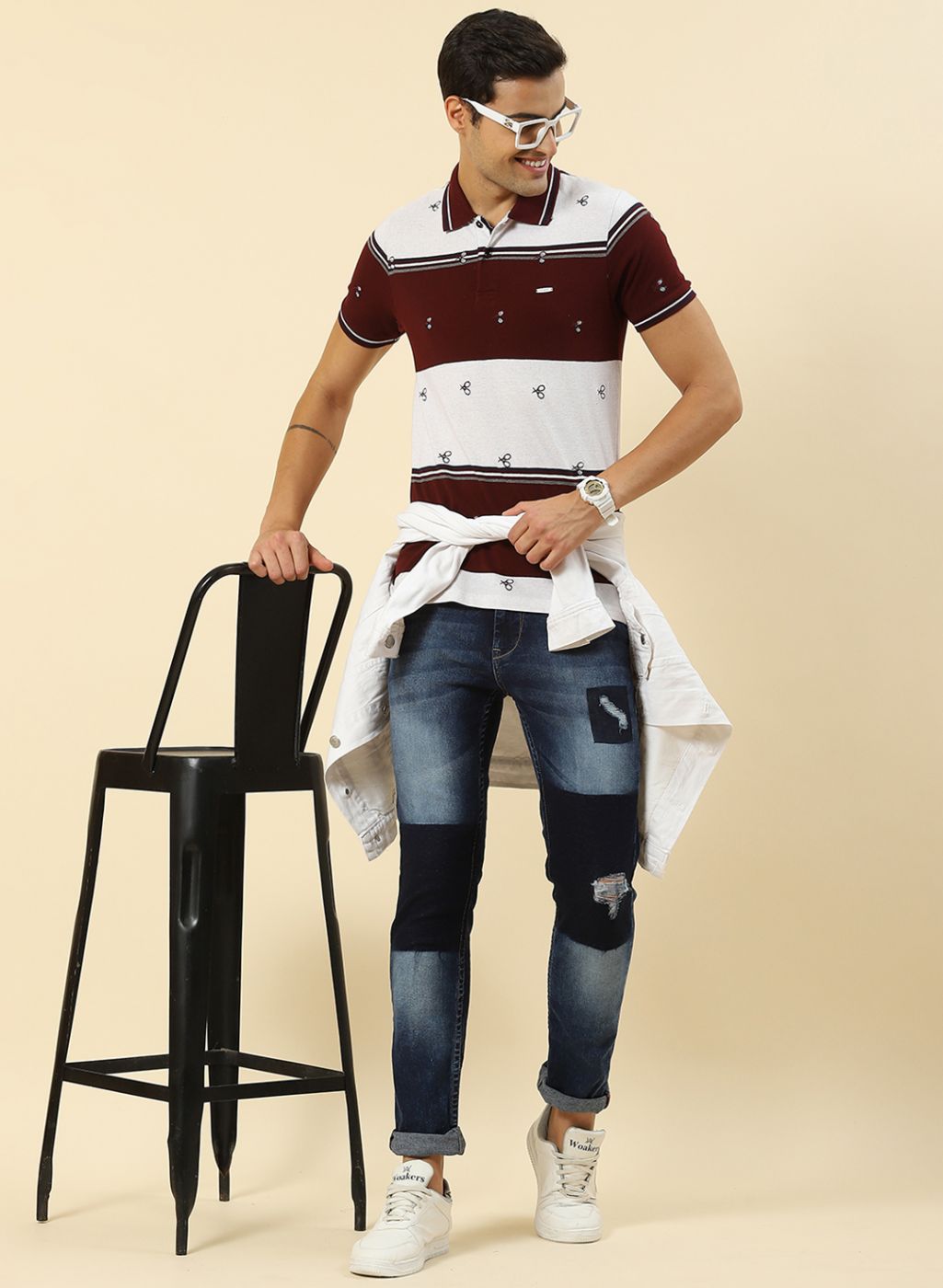 Men Maroon Jaquard T-Shirt