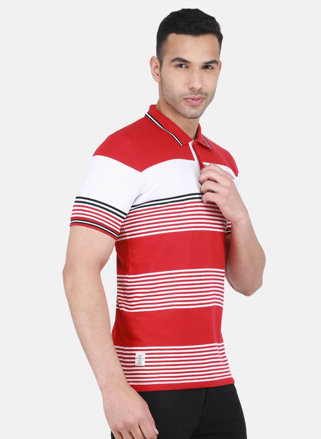 Men Red Jaquard T-Shirt