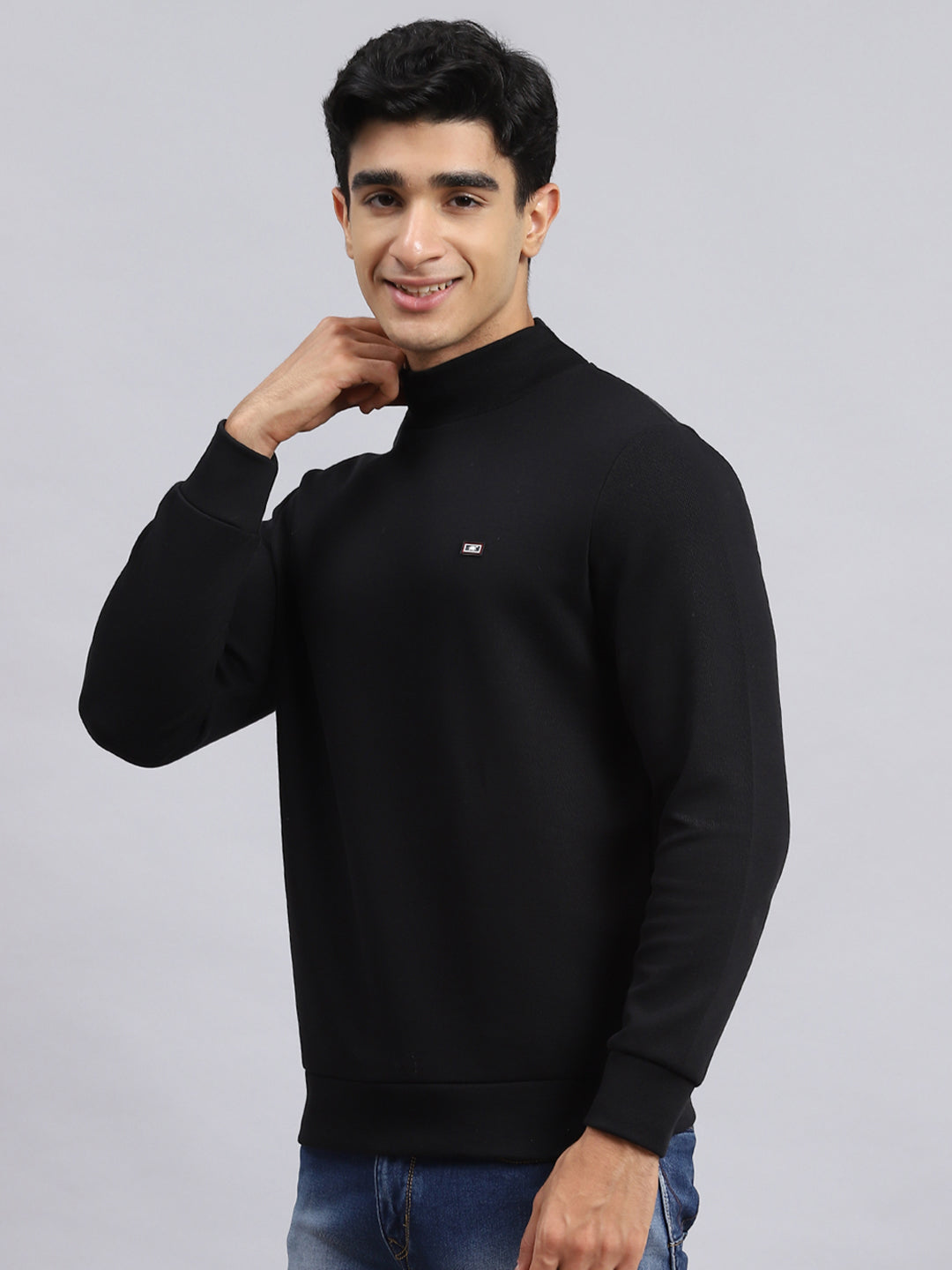 Men Black Plain T-Shirt