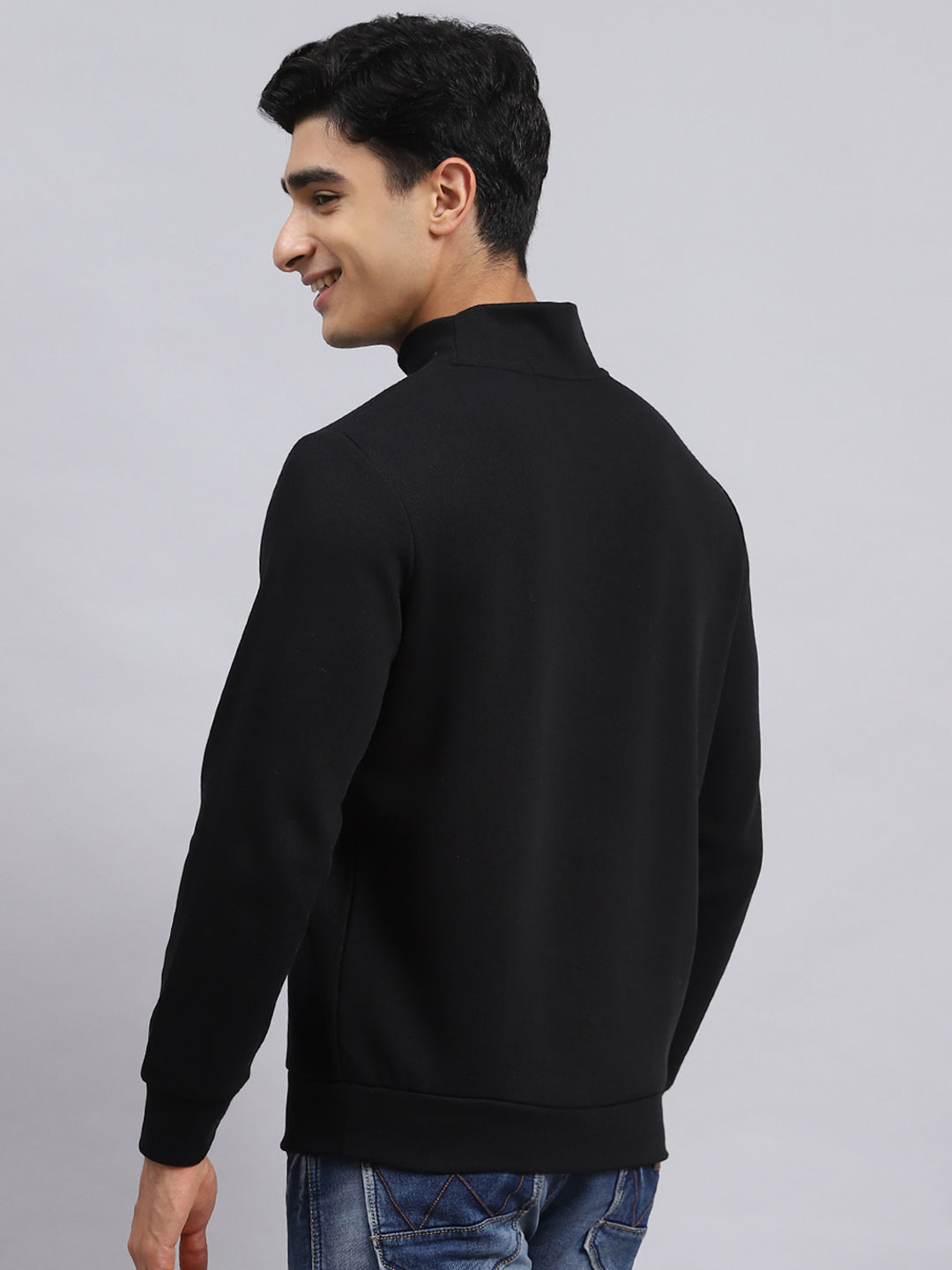 Men Black Plain T-Shirt