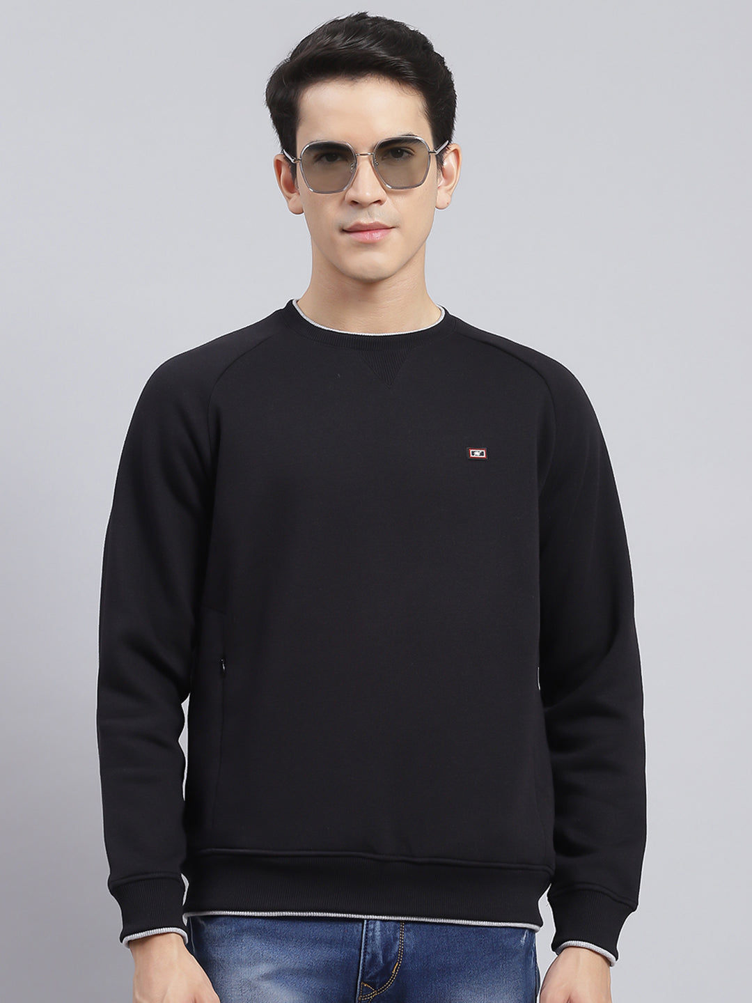 Men Black Solid Cotton Blend Sweatshirt