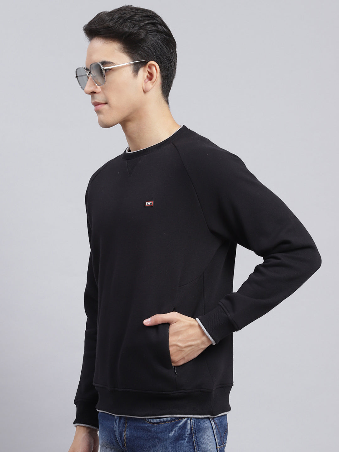 Men Black Solid Cotton Blend Sweatshirt