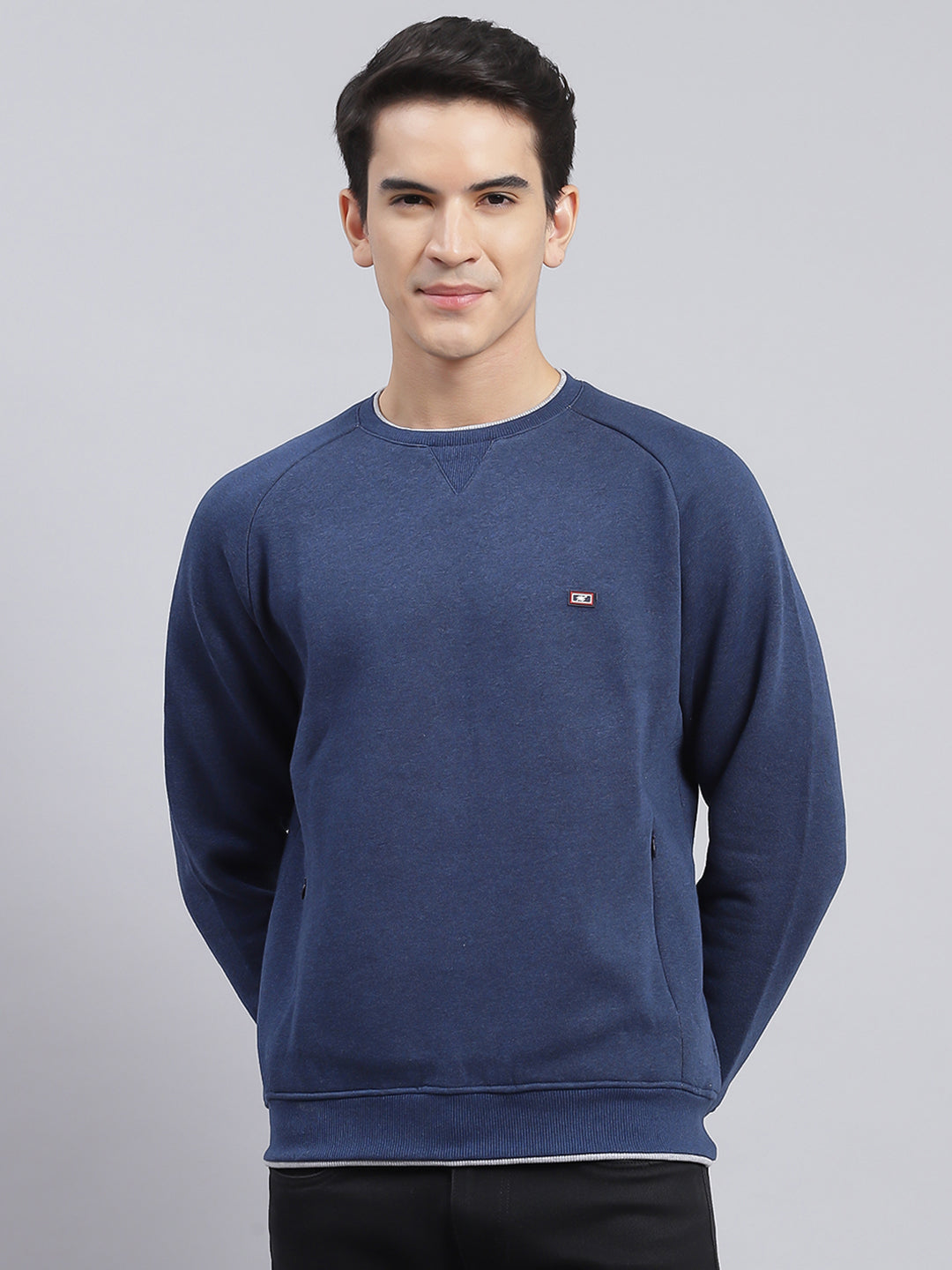 Men Navy Blue Solid Cotton Blend Sweatshirt