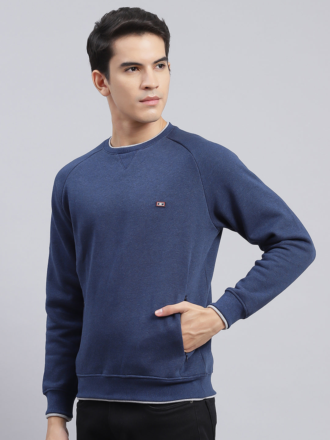 Men Navy Blue Solid Cotton Blend Sweatshirt