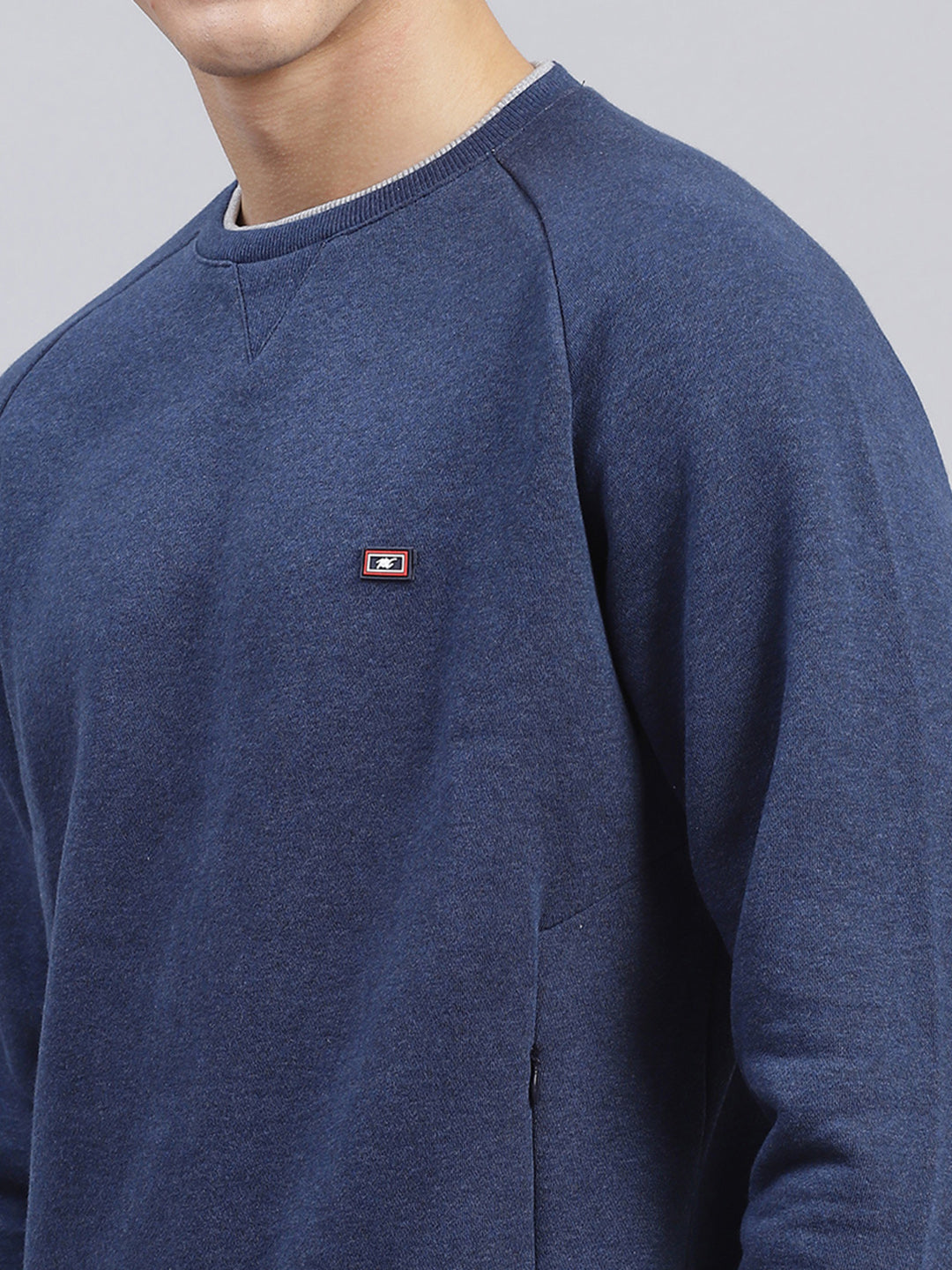 Men Navy Blue Solid Cotton Blend Sweatshirt