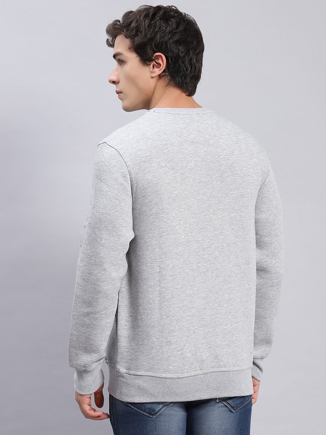 Men Grey Solid Round Neck Full Sleeve Sweatshirts