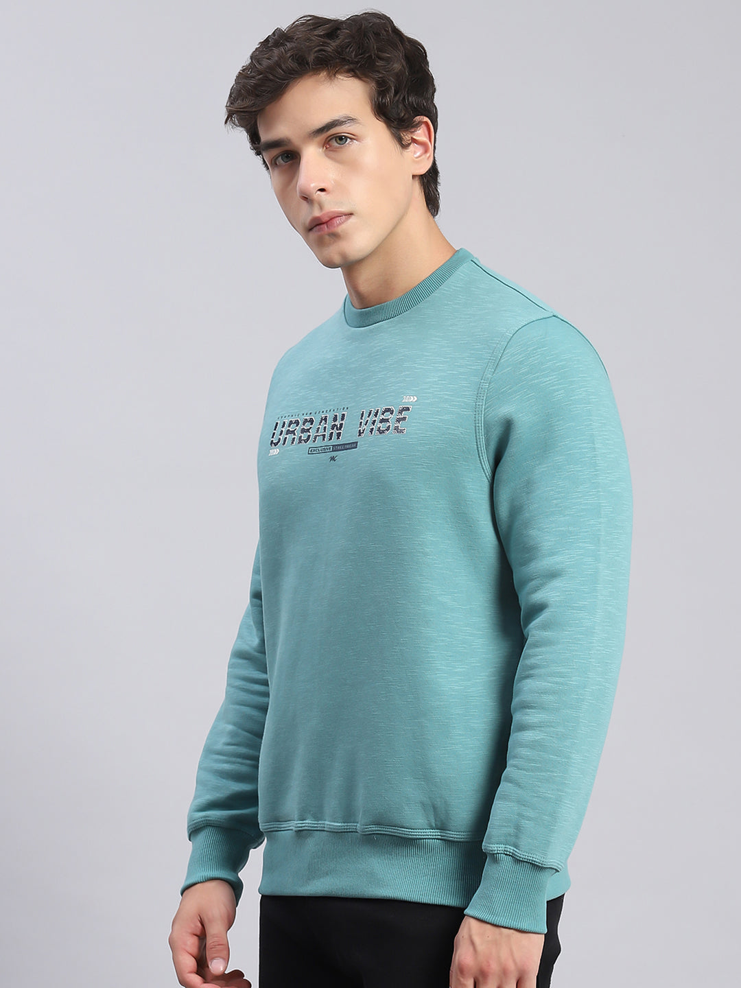 Men Aqua Blue Solid Round Neck Full Sleeve Sweatshirts