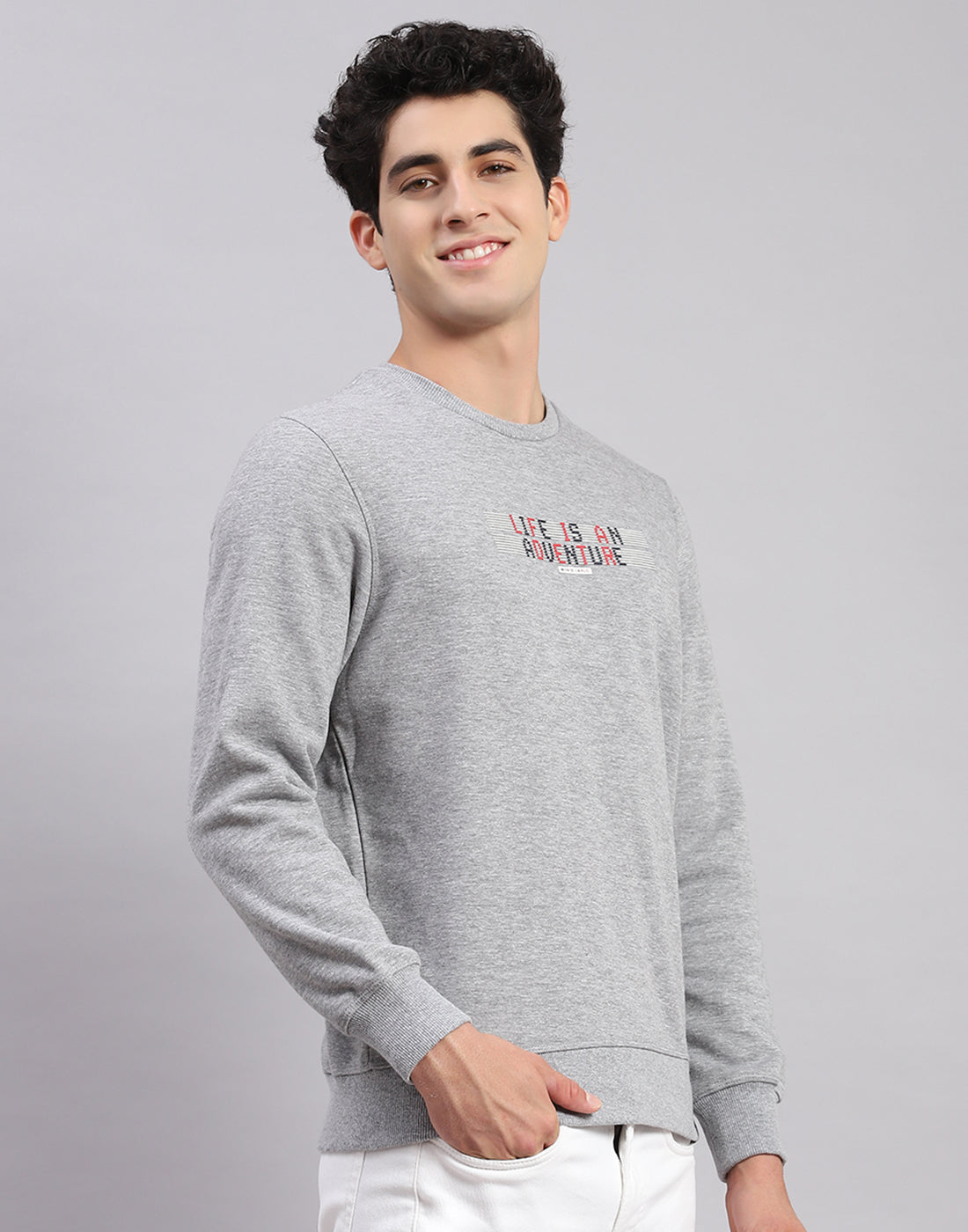 Men Grey Solid Round Neck Full Sleeve Sweatshirts