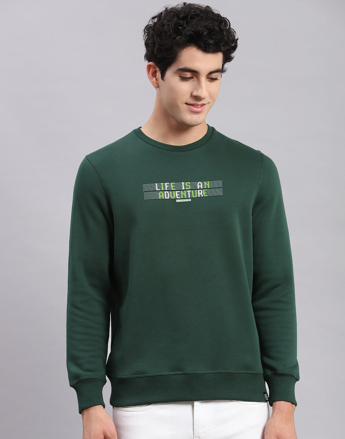 Men Green Solid Round Neck Full Sleeve Sweatshirts