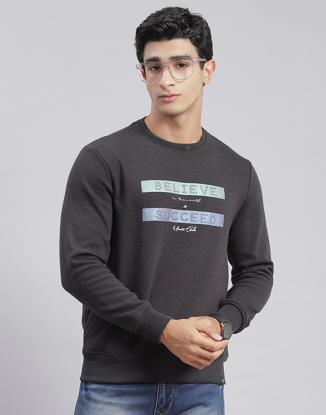 Men Grey Solid Round Neck Full Sleeve Sweatshirts