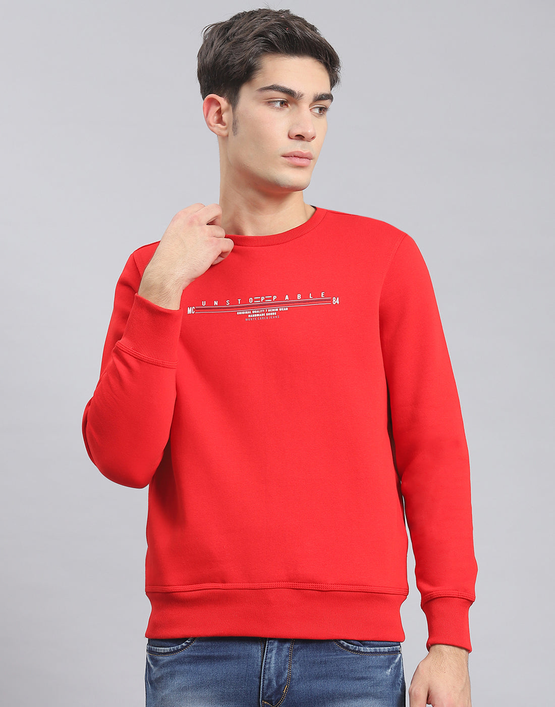 Men Red Solid Round Neck Full Sleeve Sweatshirt