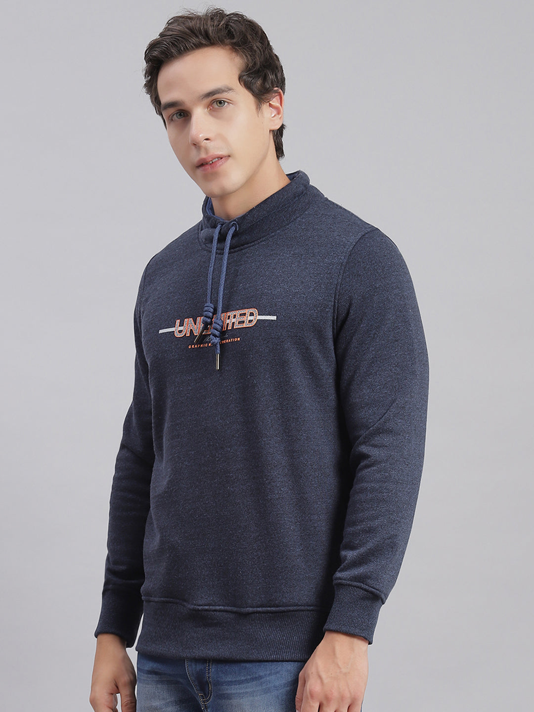 Men Navy Blue Solid F Neck Full Sleeve Sweatshirts