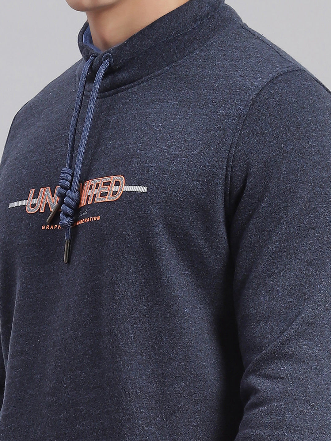 Men Navy Blue Solid F Neck Full Sleeve Sweatshirts