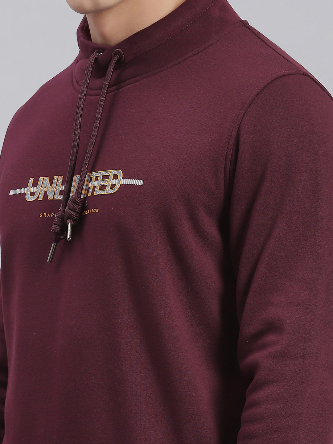 Men Maroon Solid F Neck Full Sleeve Sweatshirts