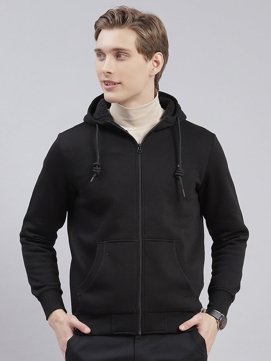 Men Black Solid Hooded Full Sleeve Sweatshirts