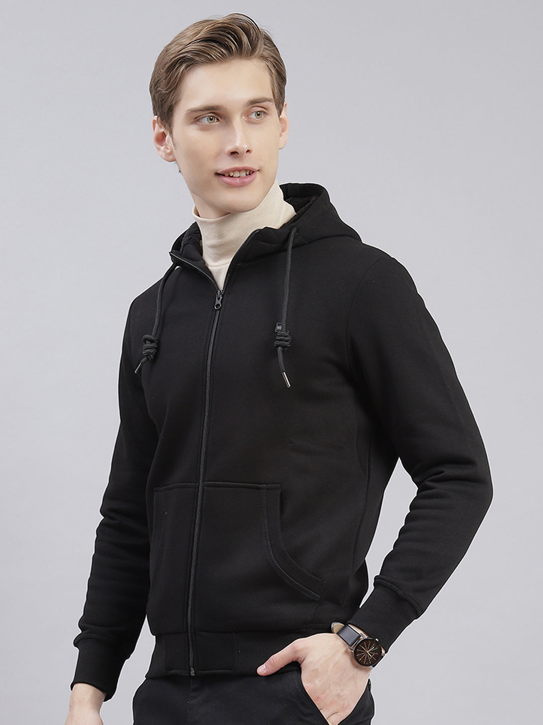 Men Black Solid Hooded Full Sleeve Sweatshirts