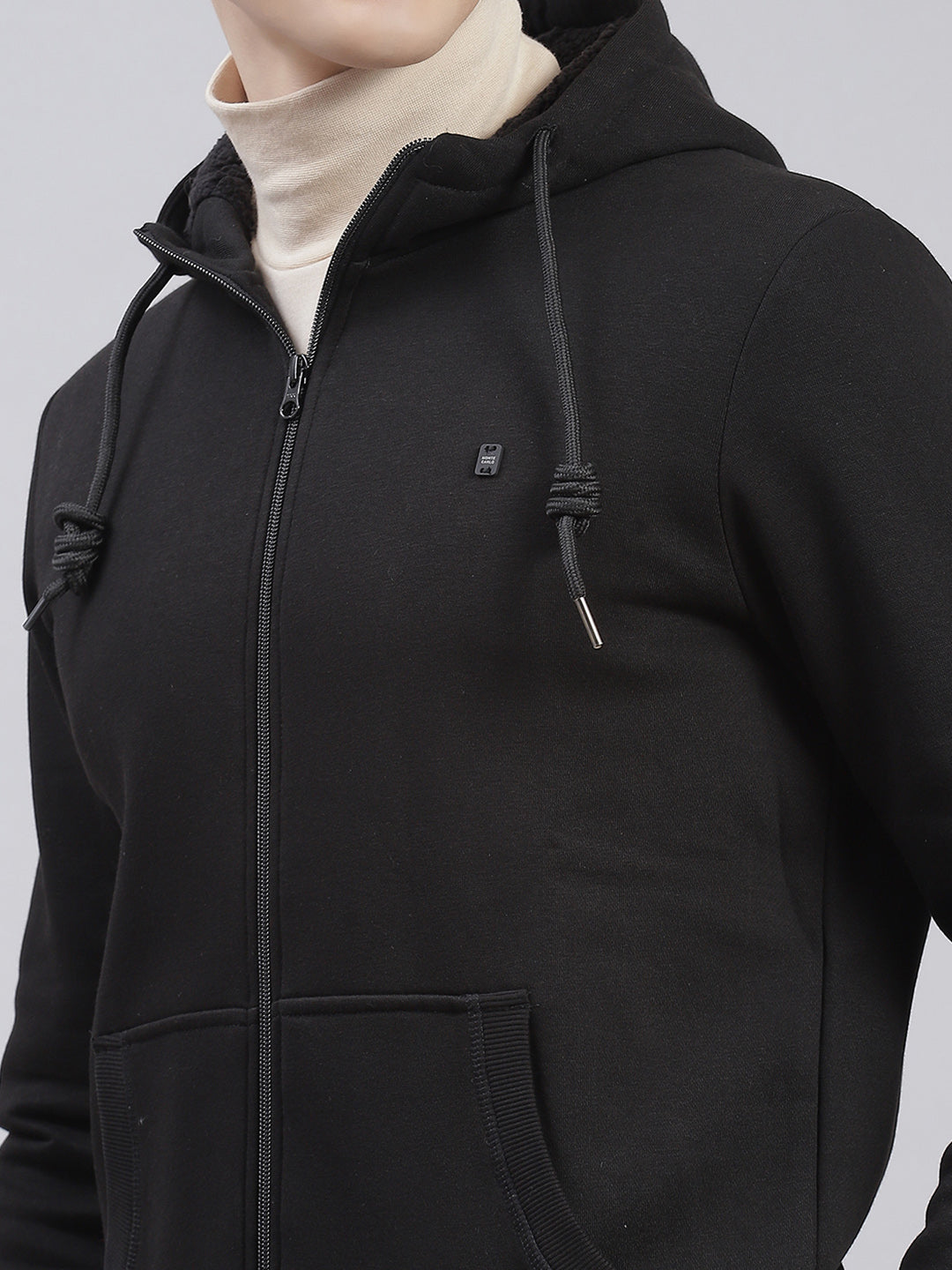 Men Black Solid Hooded Full Sleeve Sweatshirts