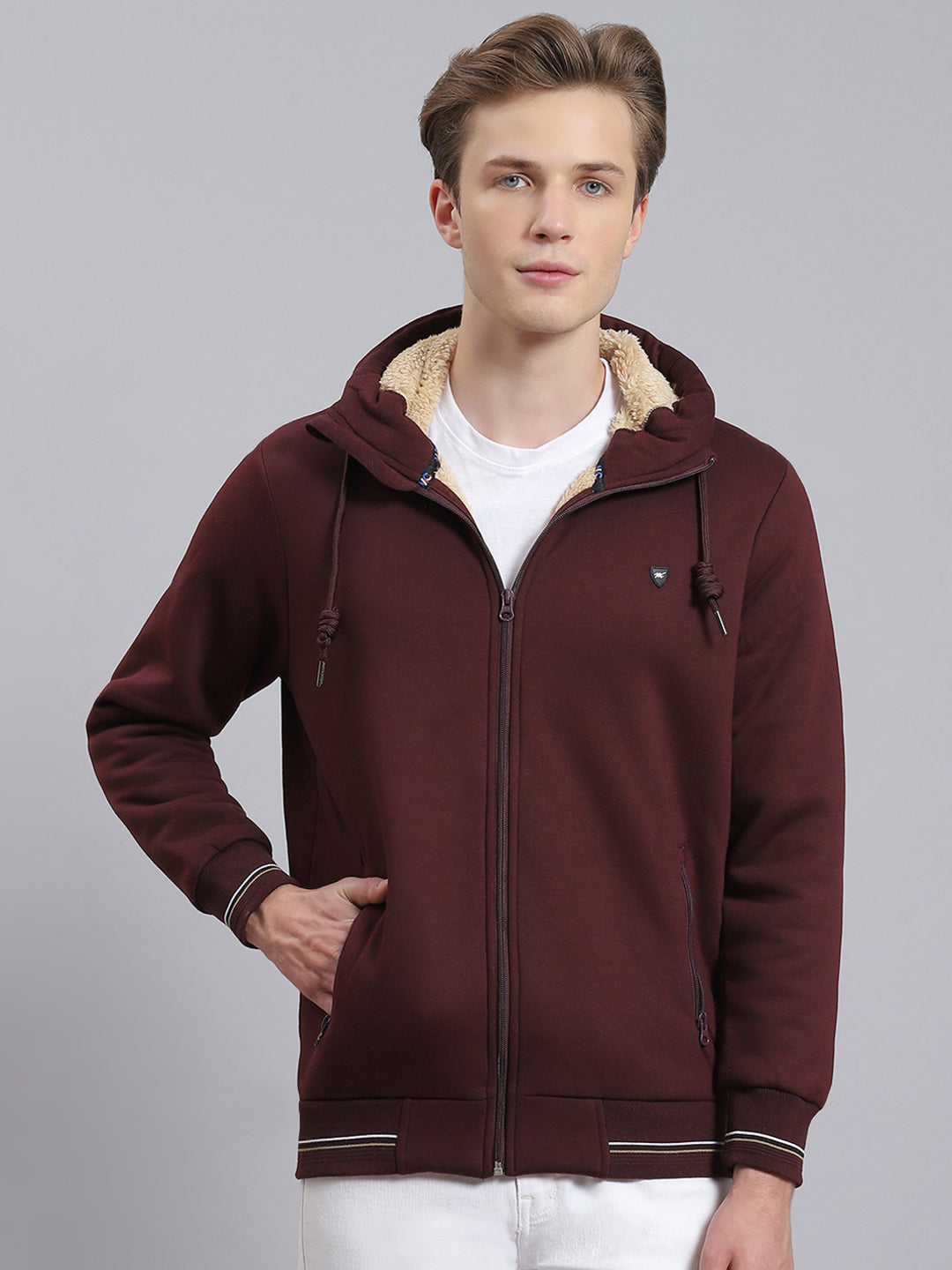 Men Maroon Solid Hooded Full Sleeve Sweatshirt