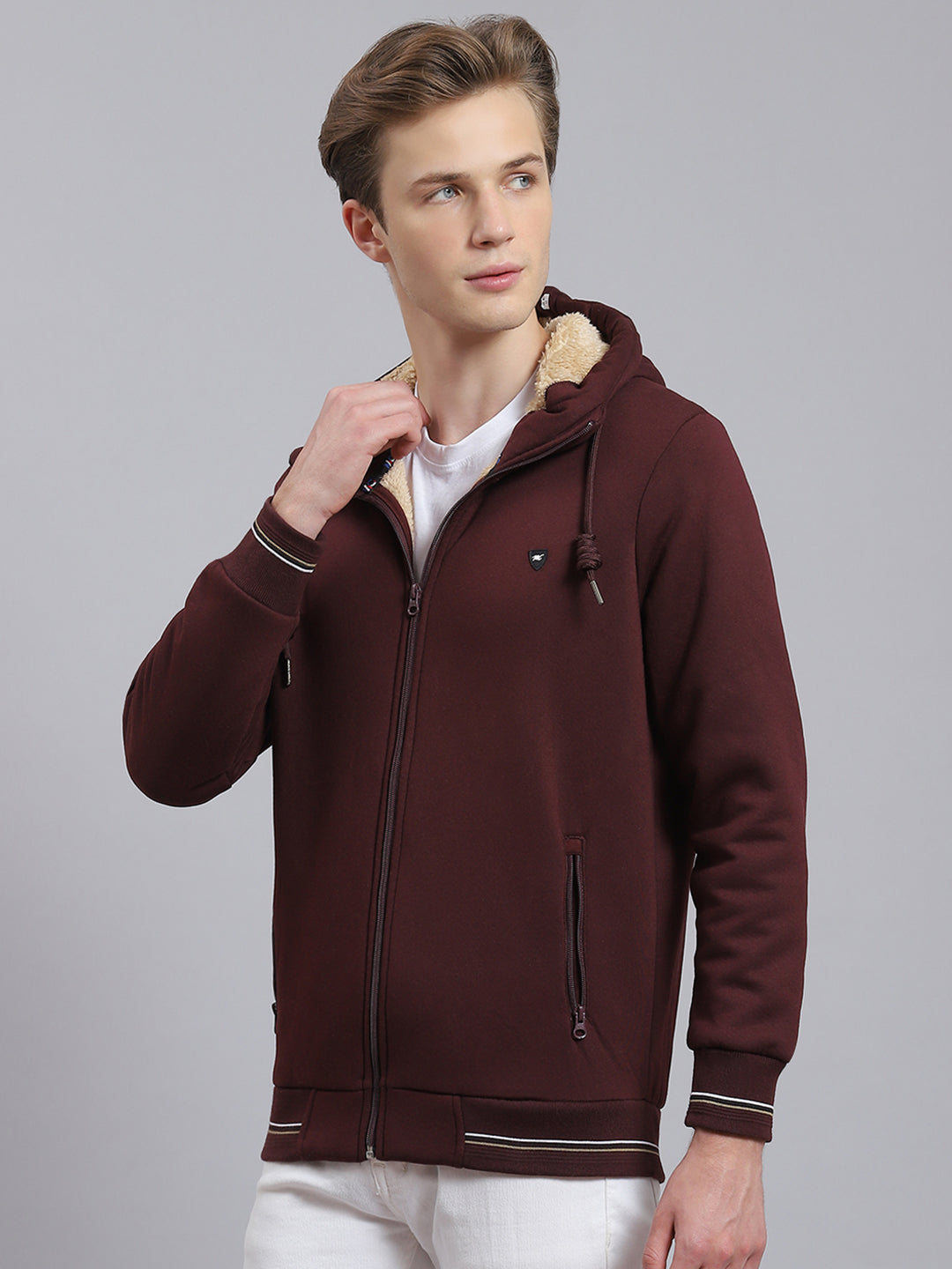 Men Maroon Solid Hooded Full Sleeve Sweatshirt