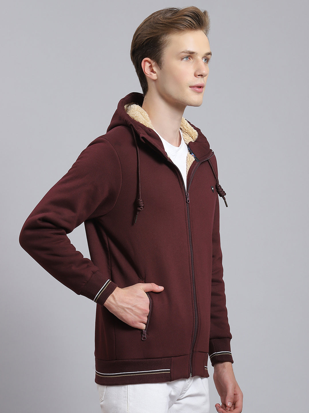 Men Maroon Solid Hooded Full Sleeve Sweatshirt