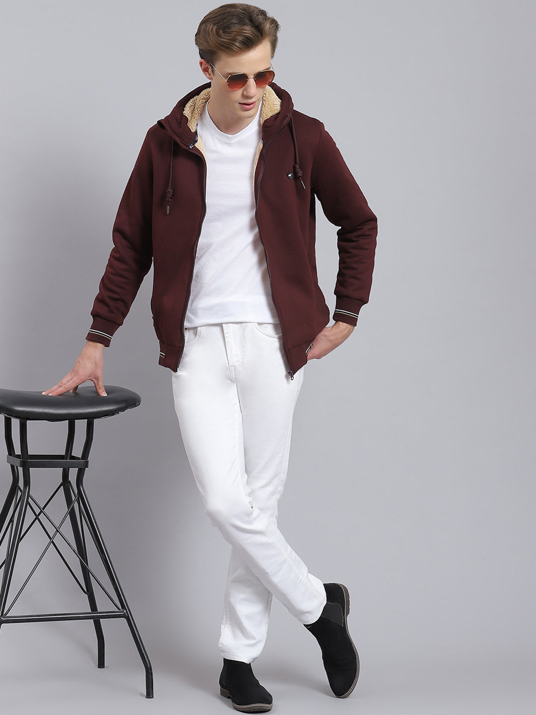 Men Maroon Solid Hooded Full Sleeve Sweatshirt