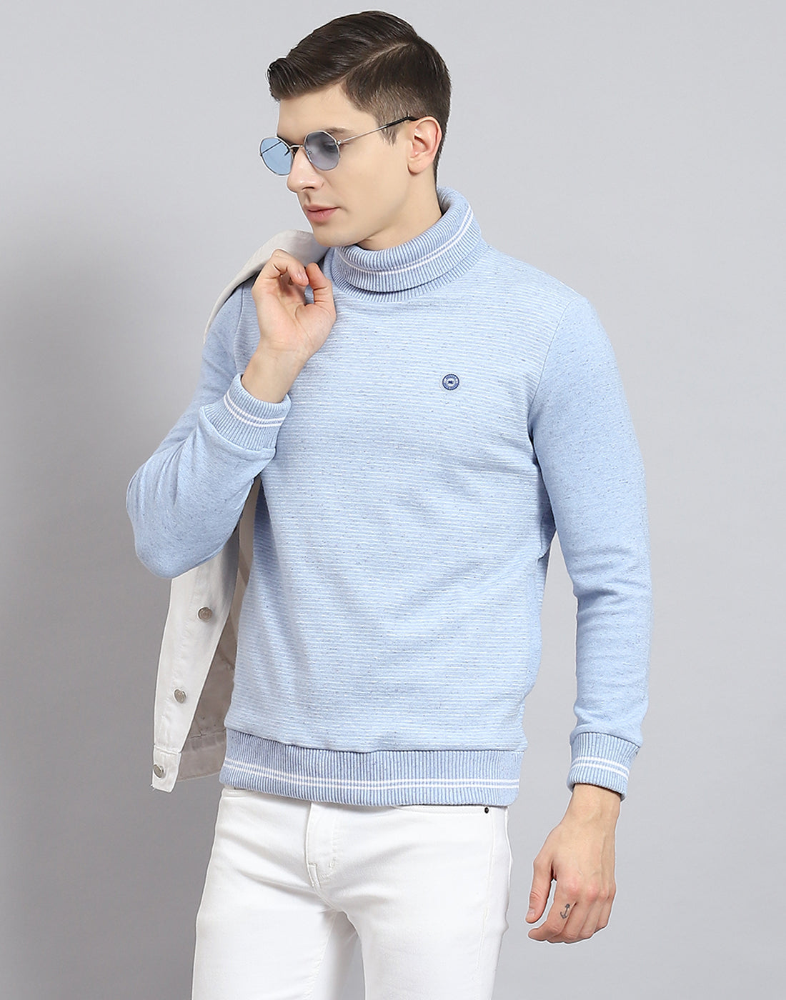 Men Blue Solid T Neck Full Sleeve Sweatshirt