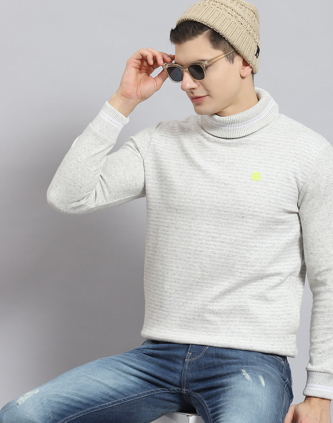 Men Grey Solid T Neck Full Sleeve Sweatshirt