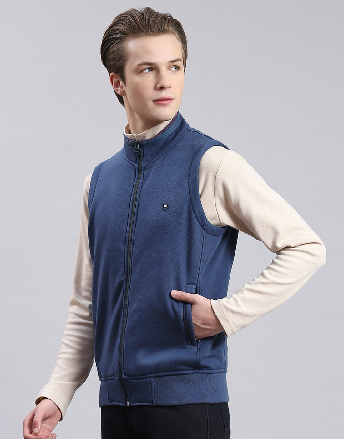 Men Blue Solid Stand Collar Sleeveless Sweatshirt