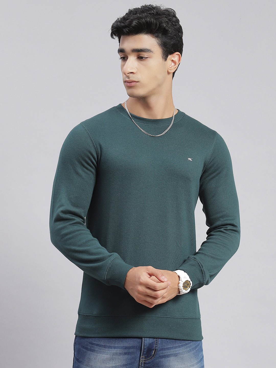 Men Green Solid Round Neck Full Sleeve T-Shirts