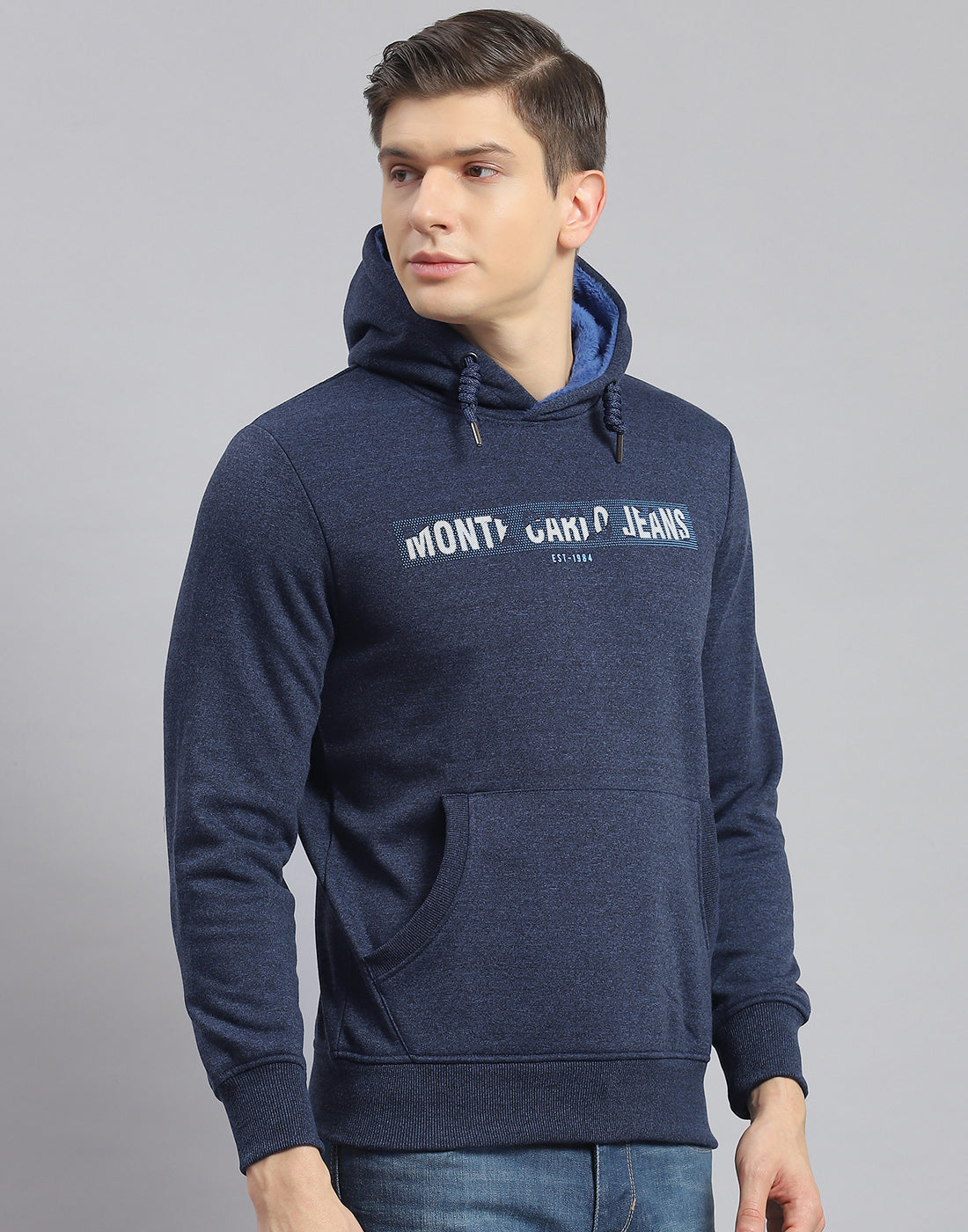 Men Navy Blue Solid Hooded Full Sleeve Sweatshirt