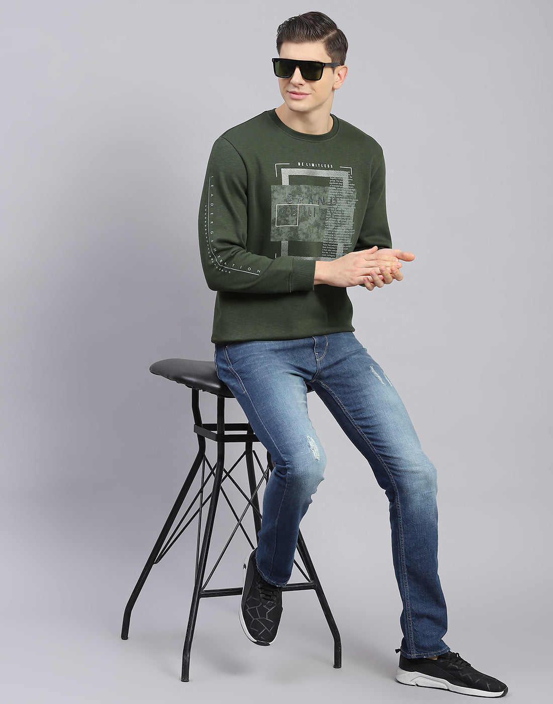 Men Olive Printed Round Neck Full Sleeve Sweatshirt