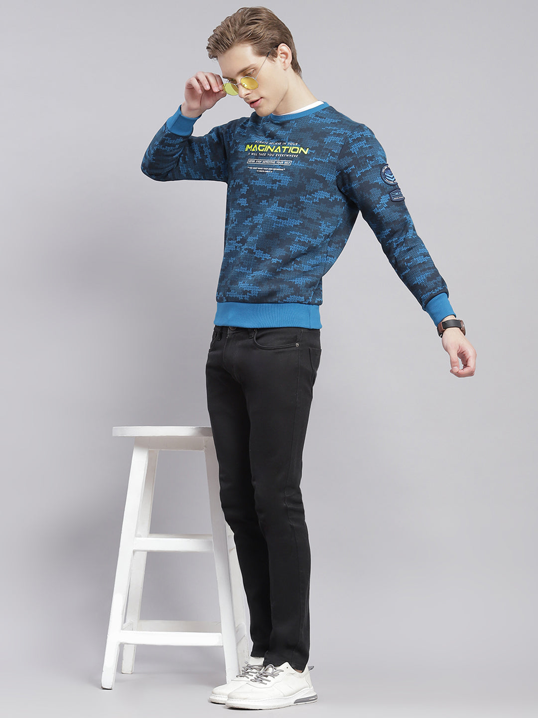 Men Blue Printed Round Neck Full Sleeve Sweatshirts