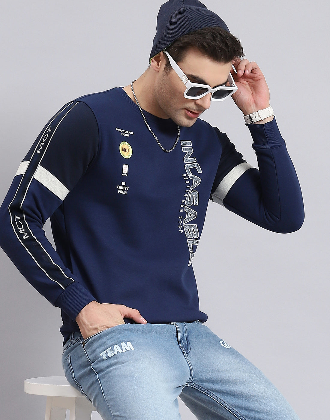 Men Navy Blue Printed Round Neck Full Sleeve Sweatshirt