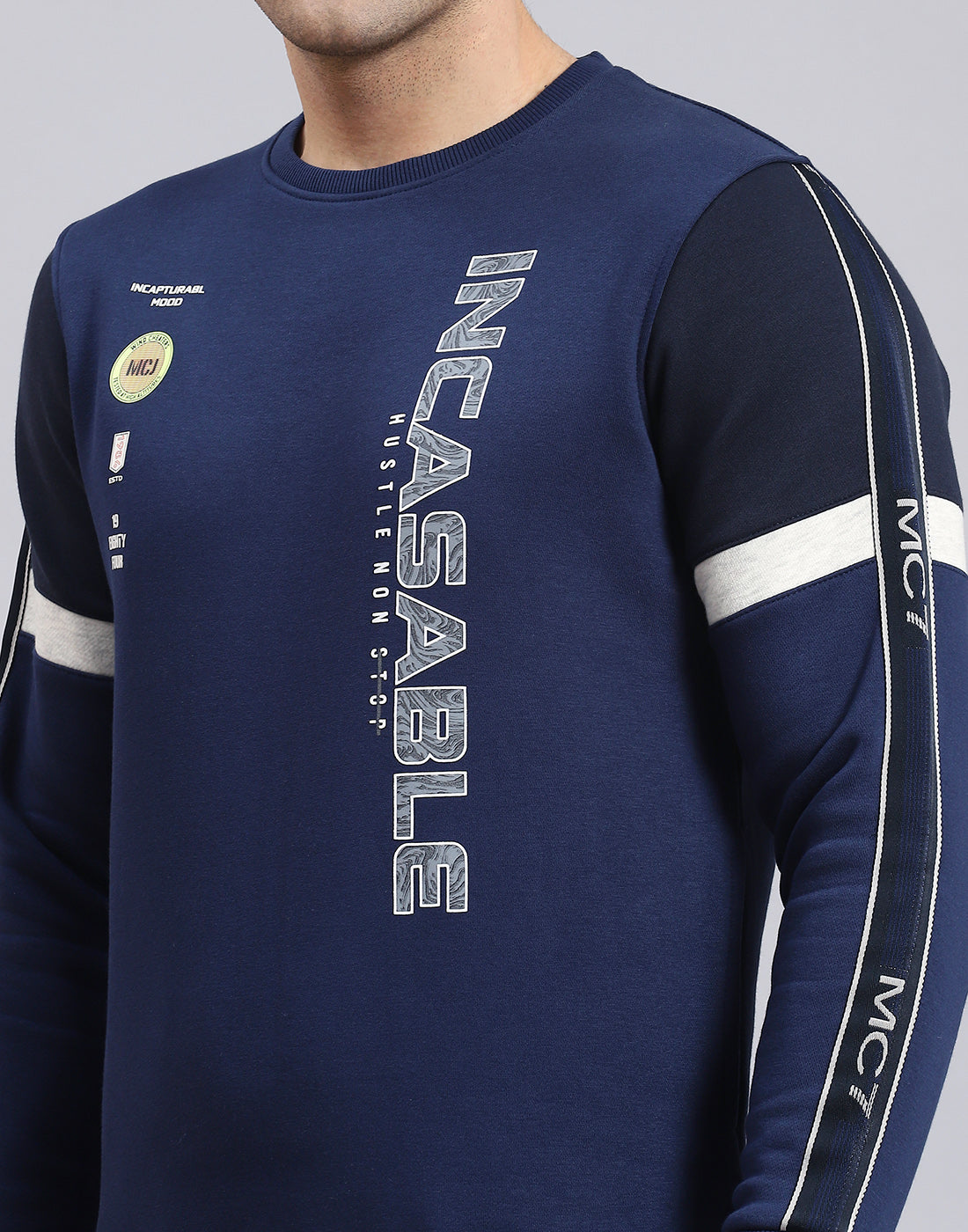 Men Navy Blue Printed Round Neck Full Sleeve Sweatshirt