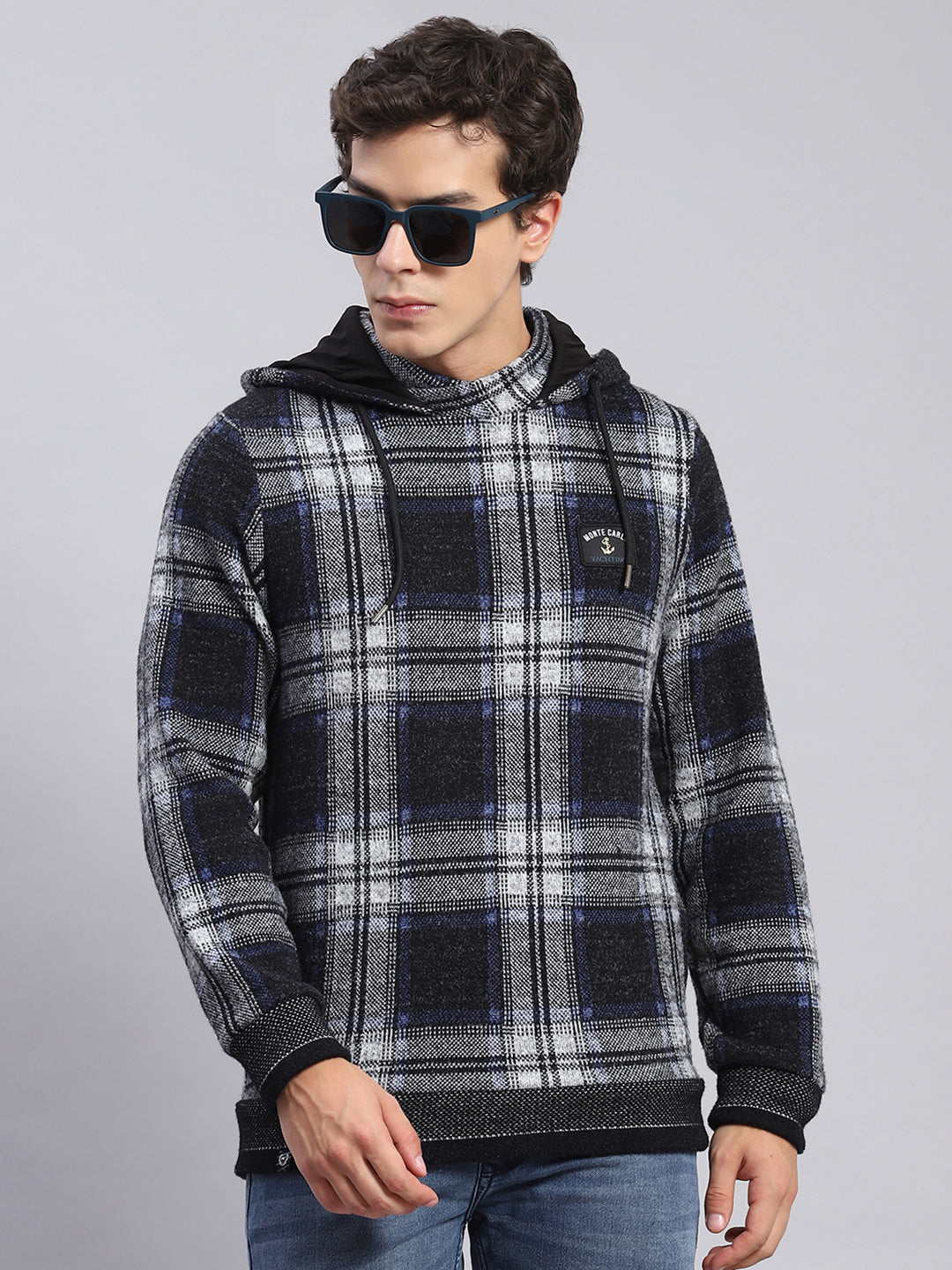 Men Black Check Hooded Full Sleeve Sweatshirts