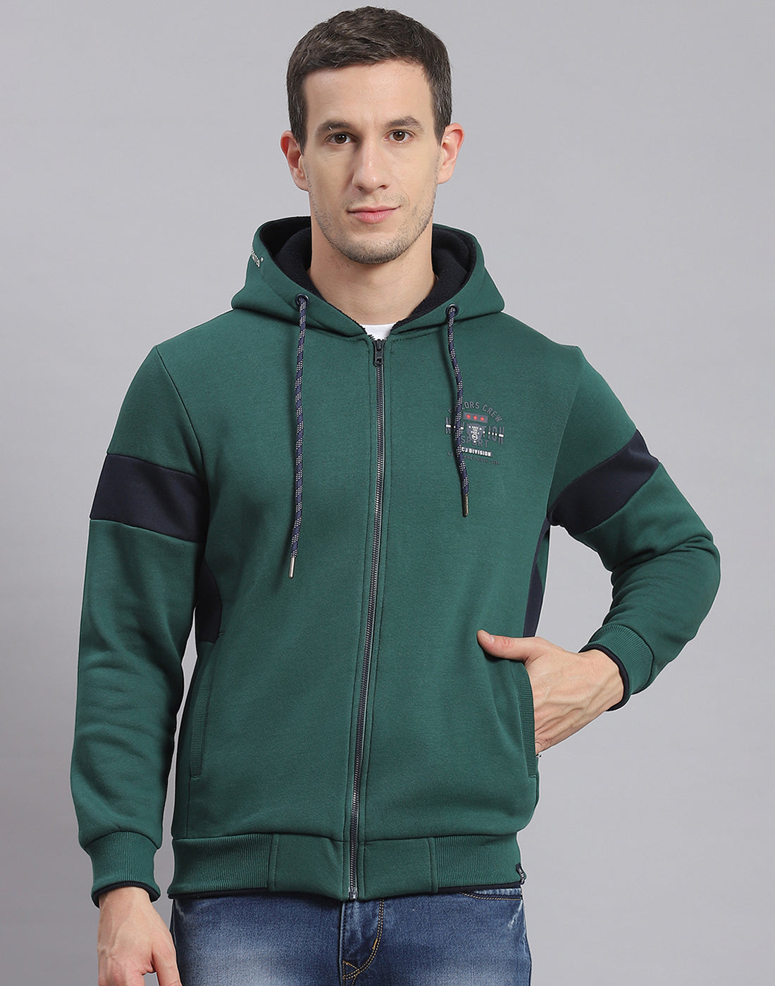 Men Green Solid Hooded Full Sleeve Sweatshirt