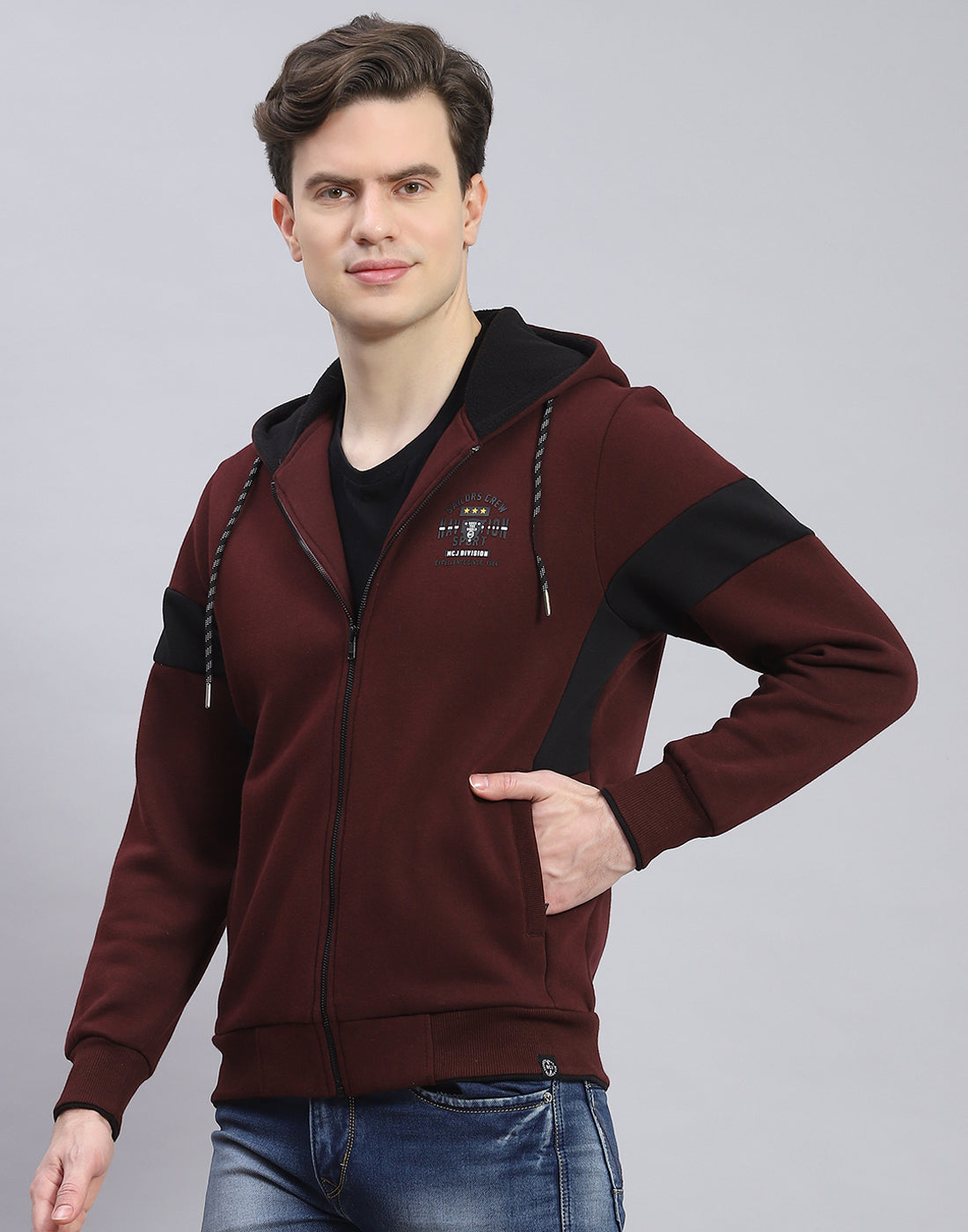 Men Maroon Solid Hooded Full Sleeve Sweatshirt