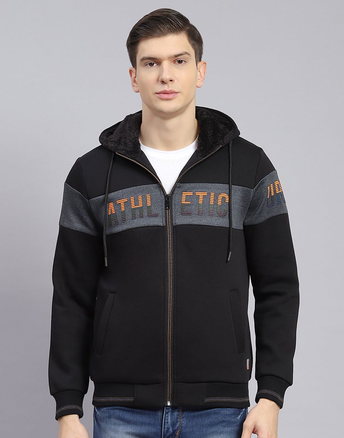 Men Black Solid Hooded Full Sleeve Sweatshirt