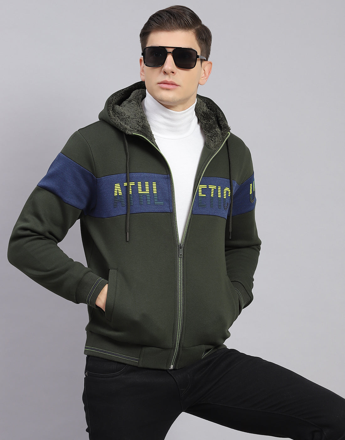 Men Olive Solid Hooded Full Sleeve Sweatshirt