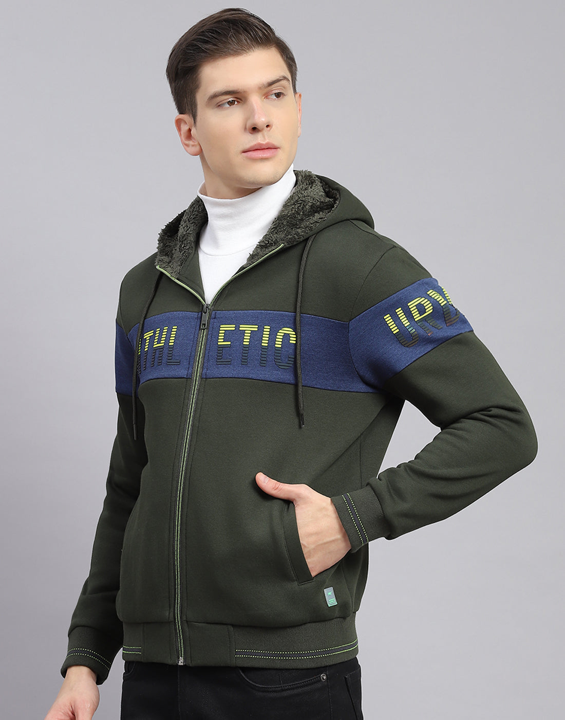 Men Olive Solid Hooded Full Sleeve Sweatshirt