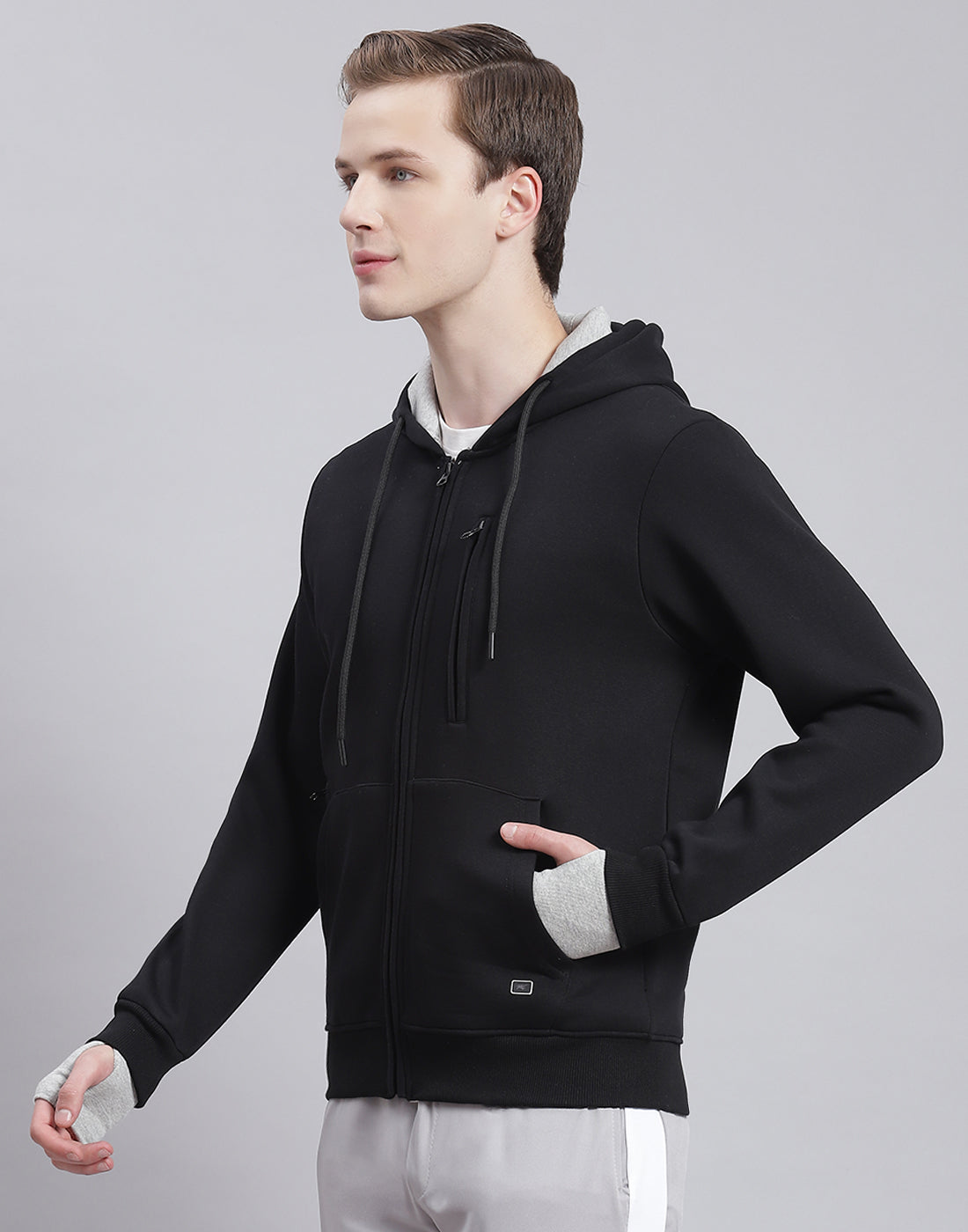 Men Black Solid Hooded Full Sleeve Sweatshirt