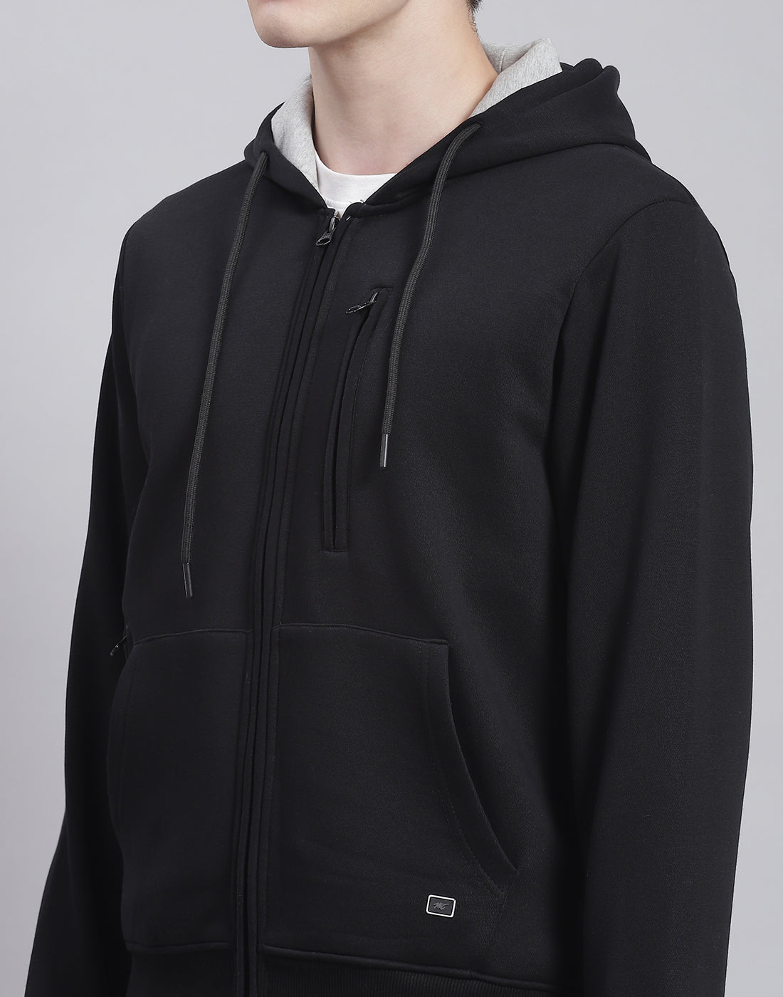 Men Black Solid Hooded Full Sleeve Sweatshirt